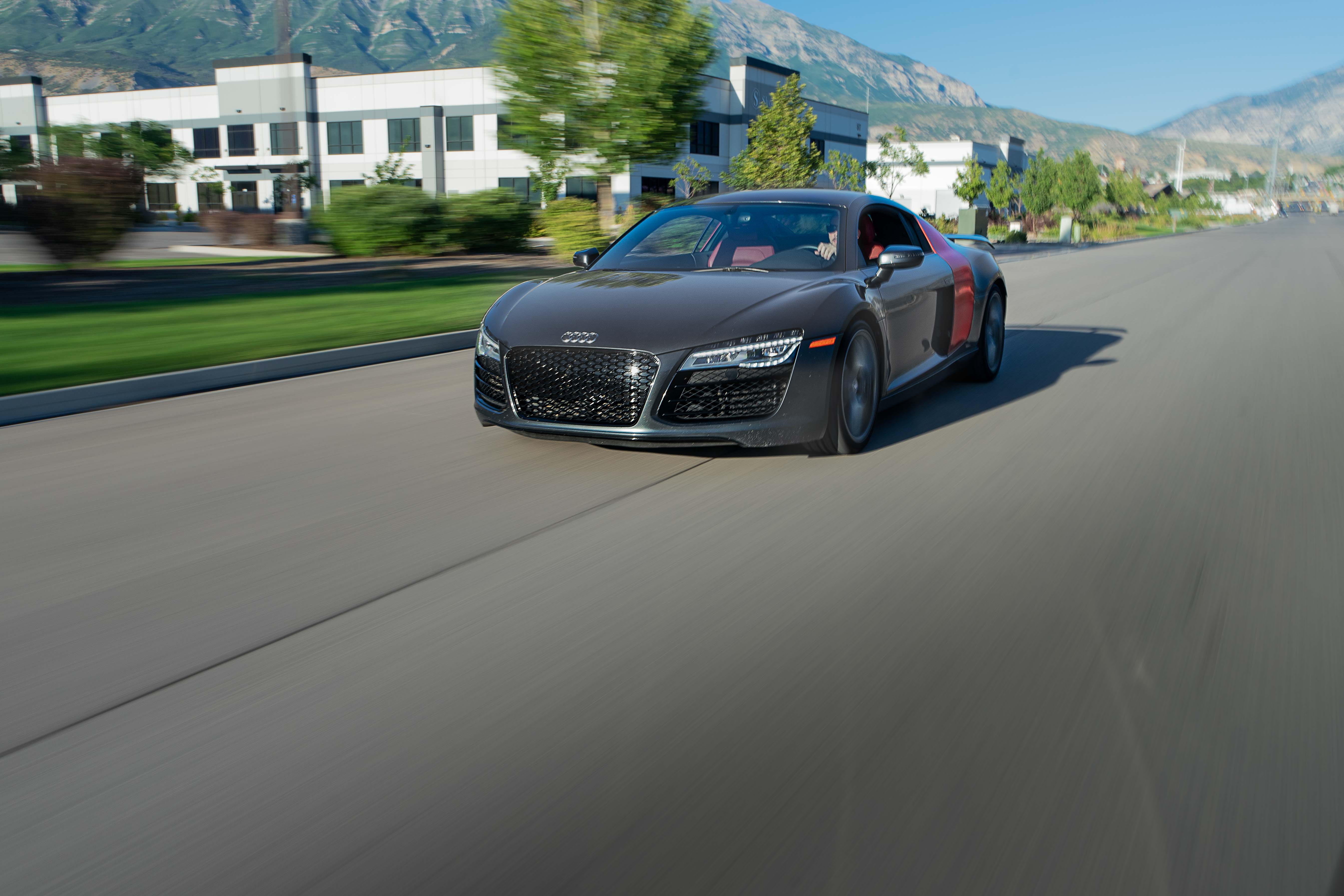 R8 Rolling Shot Front